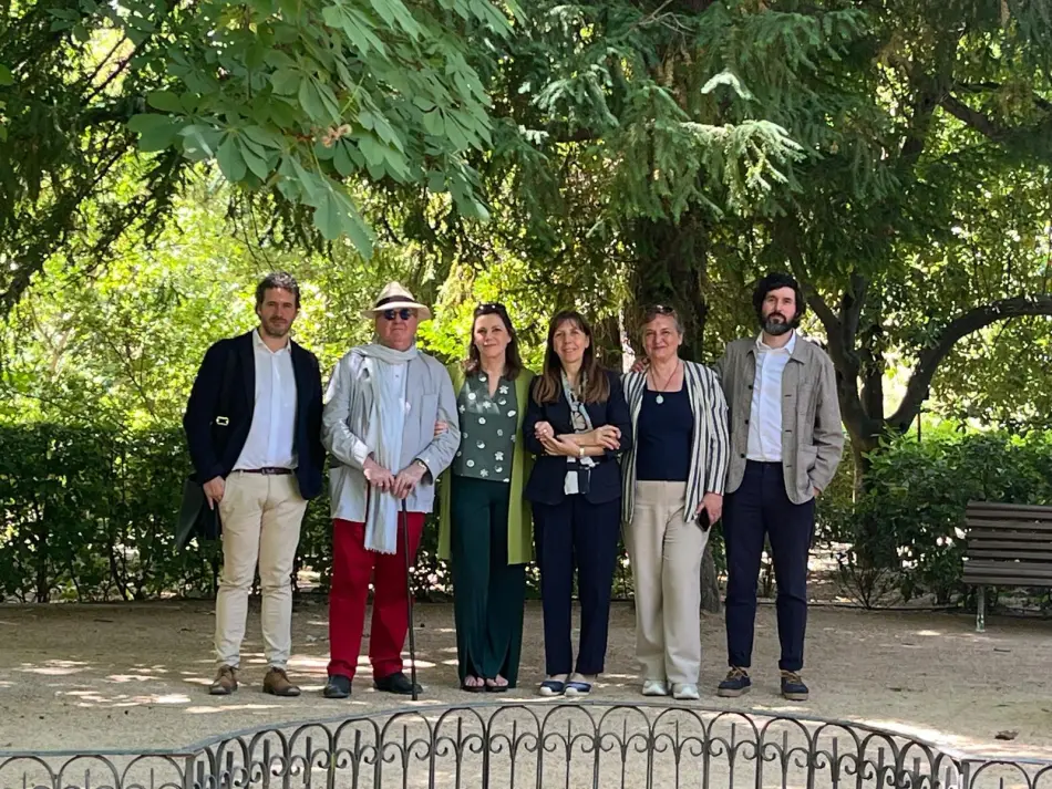 Reunión participantes en homenaje a los jardines de Francisco Brines. Jardín Botánico de Valencia.